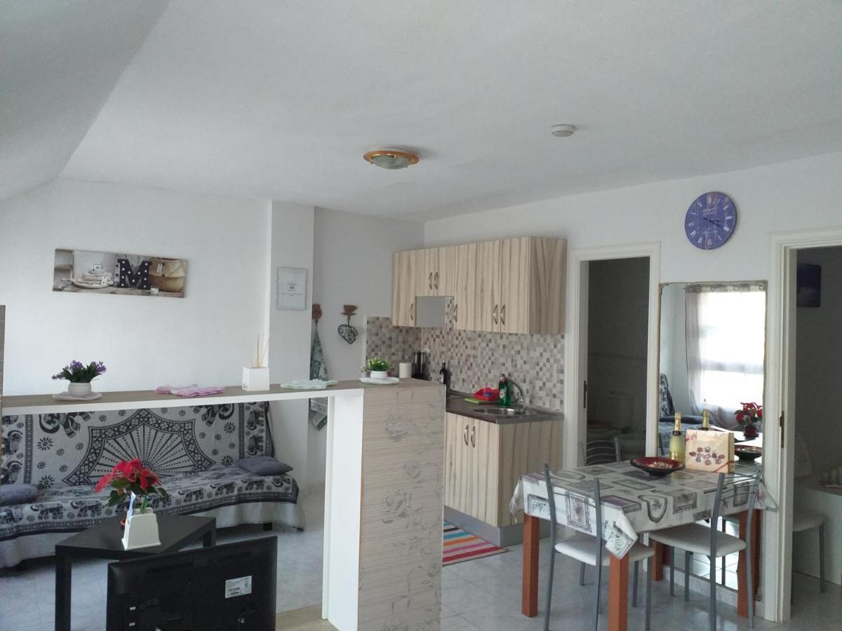Sun & Sol Apartment Caleta De Fuste Exterior photo